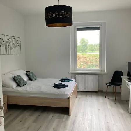 Kamienica Nad Malta- Przy Malcie 公寓 *